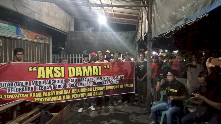Warga Lebuay Bandung menolak angkutan batu bara/ist