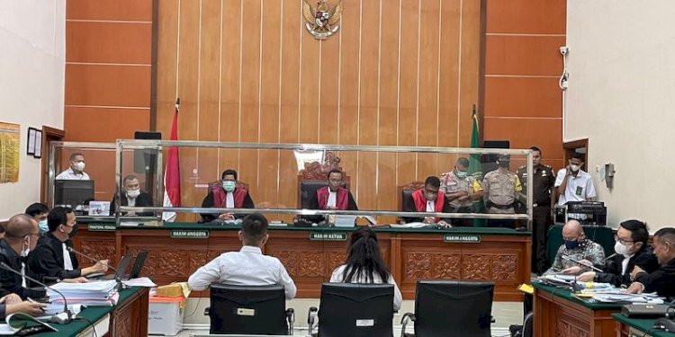 AKBP Dody Prawiranegara dan Linda Pujiastuti saat bersaksi di sidang lanjutan kasus peredaran narkoba yang diduga melibatkan Teddy Minahasa/RMOL