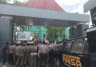 Demo Warga Muba Soal Legalitas Tambang Minyak, Polisi Turunkan Kendaraan Taktis hingga 1.000 Personel di Kantor Gubernur Sumsel