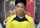 Curi Tiga Pasang Sepatu dan Satu Jeans di Rumah PNS, Elin Bonyok Diamuk Masa