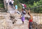 Debit Sungai Ogan Meluap, Jembatan Gantung Rantau Kumpay OKU Terendam hingga Nyaris Putus
