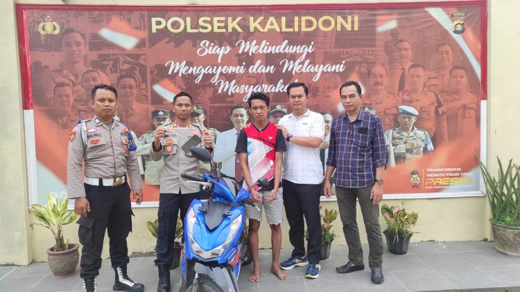 Tersangka Aldi Darwinsyah saat dihadirkan di Polsek Kalidoni Palembang/ist.