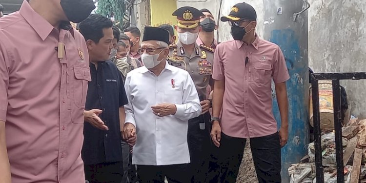 Wakil Presiden Maruf Amin bersama Menteri BUMN Erick Thohir saat mengunjungi Terminal Bahan Bakar Minyak (TBBM) Plumpang atau Depo Pertamina Plumpang, di Koja, Jakarta Utara/RMOL