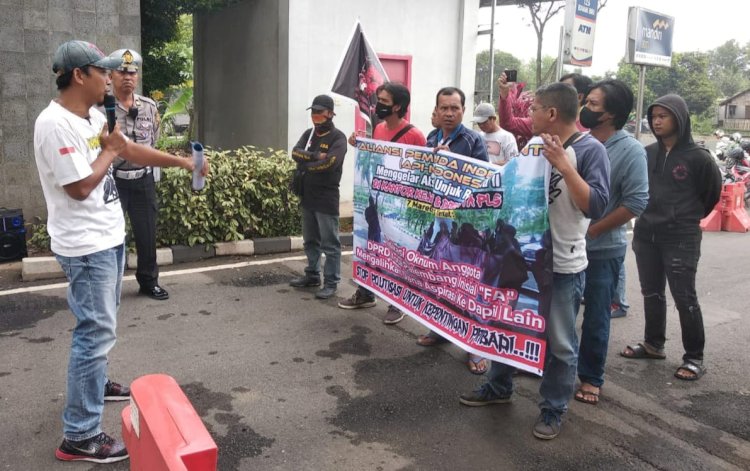 Demo di halaman Kejati Sumsel/ist