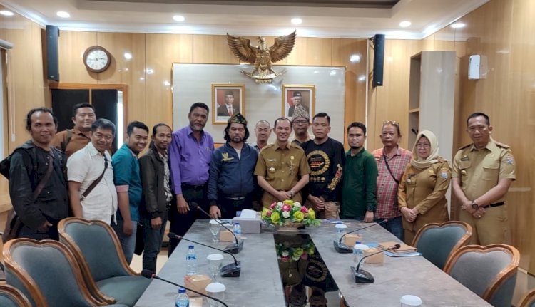 Wali Kota Palembang H Harnojoyo saat menerima audiensi pihak Aliansi Masyarakat Peduli Cagar Budaya (AMPCB)/Foto:Dudy Oskandar/RMOL