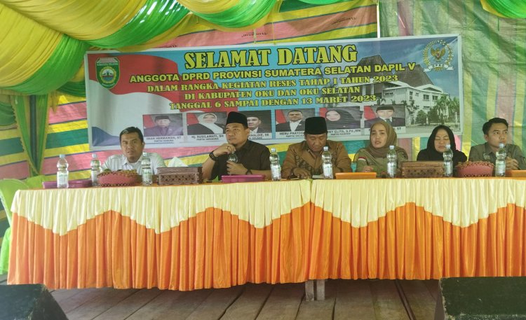 Anggota DPRD Sumsel saat reses di Kecamatan Sosoh Buay Rayap Kabupaten OKU/Foto: Amizon