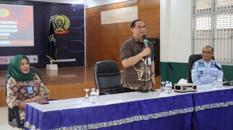  Kepala Kantor Wilayah Kementerian Hukum dan HAM Sumatera Selatan melakukan penguatan pelaksanaan tugas dan fungsi bertempat di Aula Lapas Kelas IIA Tanjung Raja/ist