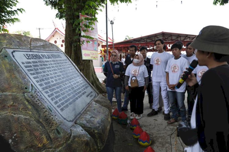 Kunjungan PMN Sumsel serta sejumlah pemuda ke Pulau Kemaro. (ist/rmolsumsel.id)