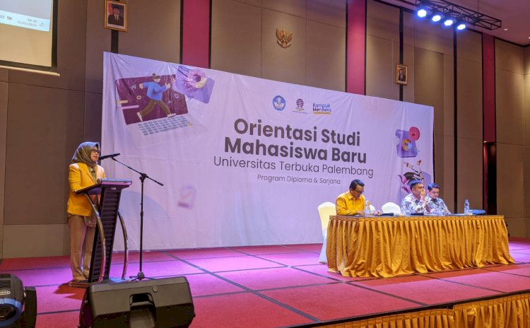 Direktur Universitas Terbuka Palembang Dr Meita Istianda SIP., M.Si dalam kegiatan OSMB/ist