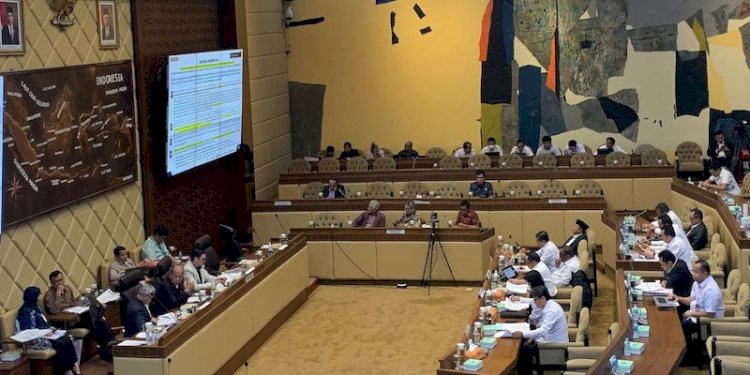 Mendagri Tito Karnavian saat RDP dengan Pimpinan Komisi II DPR RI/RMOL