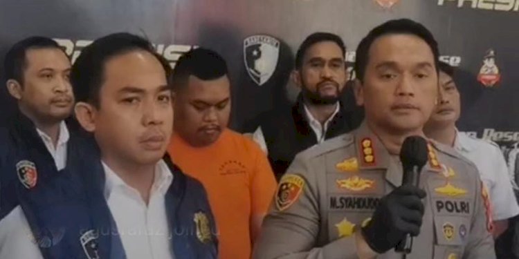 Kapolres Metro Jakarta Barat Kombes Syahduddi saat jelaskan kasus yang menjerat Akbar Pera Baharudin (Ajudan Pribadi)/RMOL