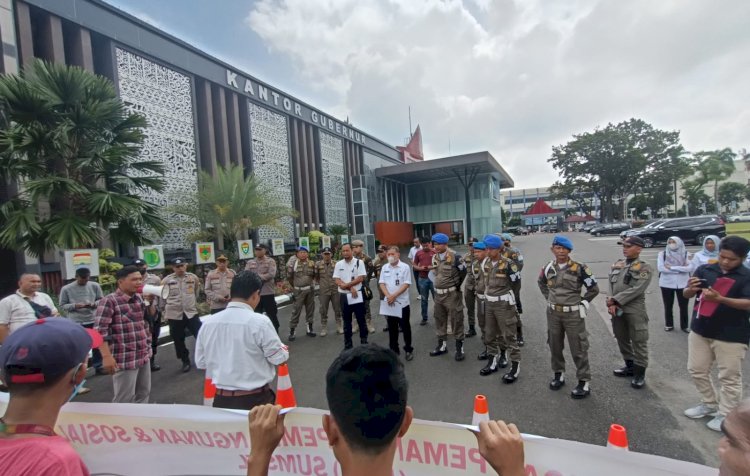 Massa Jaringan Pemantau Pembangunan Sumsel (JPPS)  tuntut Stockpile Baramulti Grup/ist