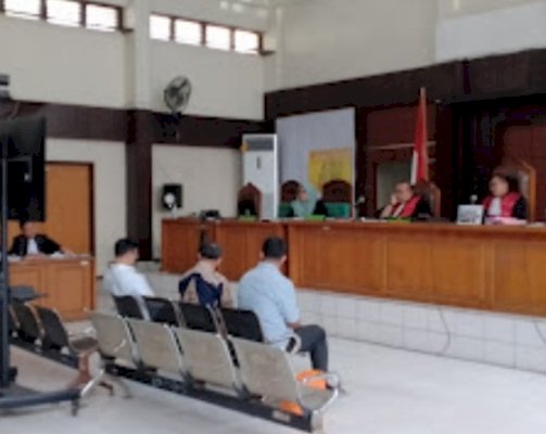 Majelis Hakim Pengadilan Tipikor Pada Pengadilan Negeri (PN) Palembang yang menyidang kasus dugaan Tindak Pidana Korupsi (Tipikor) dana hibah Bawaslu kota Prabumulih  2017-2018  Selasa (28/4).(ist/rmolsumsel.id)