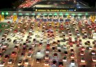 Kendaraan Membludak Saat Arus Balik, Polri Kembali Berlakukan One Way di Tol Kalinkangkung