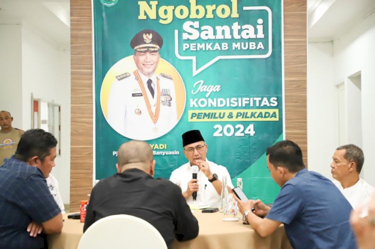 Pj Bupati Apriyadi Mahmud saat dialog bersama wartawan dalam Forum Jurnalis Parlemen (FJP) Sumsel/ist