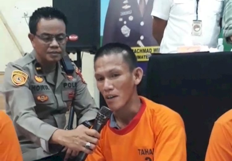 Tersangka Adoi saat dihadirkan dalam pres rilis oleh Satres Narkoba Polres Lubuklinggau/ist