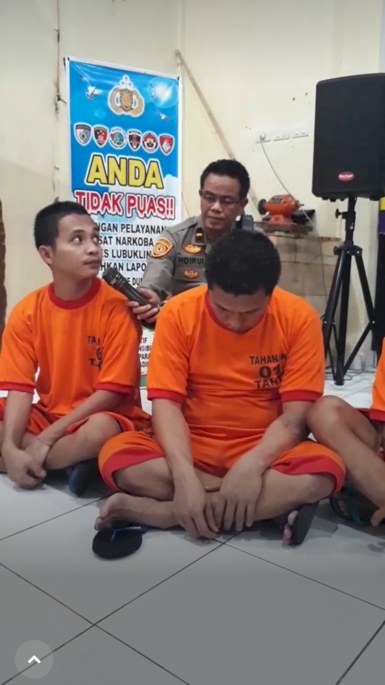 Tersangka dihadirkan dalam ungkap kasus/ist
