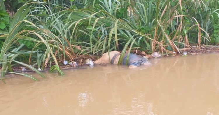 Warga hanyut ditemukan sudah tak bernyawa/Foto:Amizon