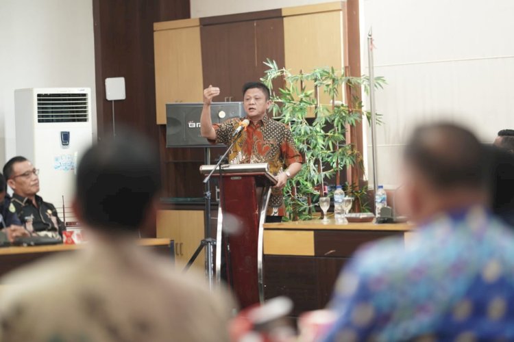 Bupati OKU Timur Lanosin/ist
