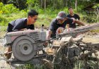 Milenial Pendukung Ganjar Serahkan Bantuan Bibit Padi dan Pupuk untuk Kelompok Tani di Musi Rawas
