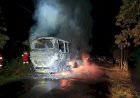 Diduga Korsleting, Bus ALS Tujuan Medan-Jakarta Hangus Terbakar di Muara Enim