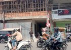 Warga Muara Enim Geram Pemilik Tokoh Doris Bangun Ruko Diatas Jalan