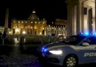 Nekat Terobos Gerbang Vatikan Dengan Mobil, Seorang Pria Ditangkap