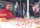 Stok Berkurang, Harga Bawang Putih di Pasar Inpres Lubuklinggau Naik