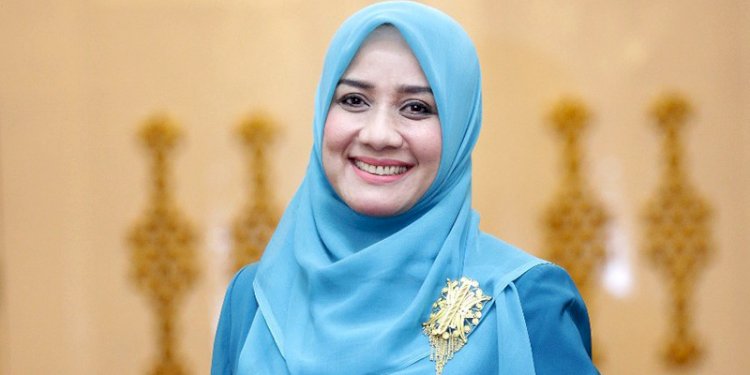Istri mantan Gubernur Aceh Irwandi Yusuf, Darwati A. Gani, ikut diperiksa KPK/Ist