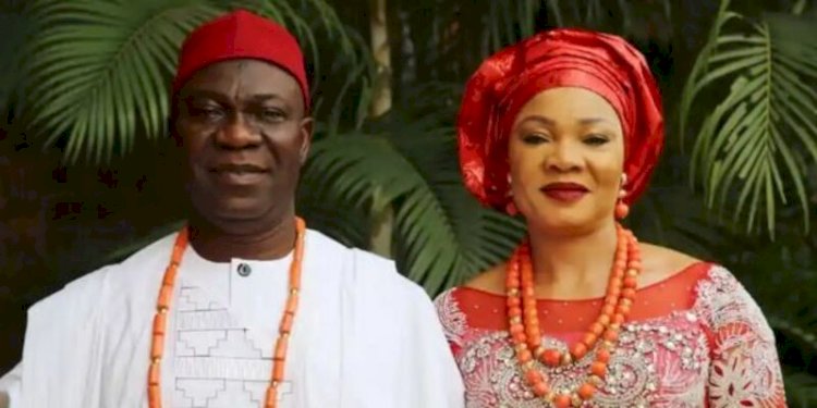 Mantan Wakil Ketua Senat Nigeria, Ike Ekweremadu dan istrinya Beatrice/Net