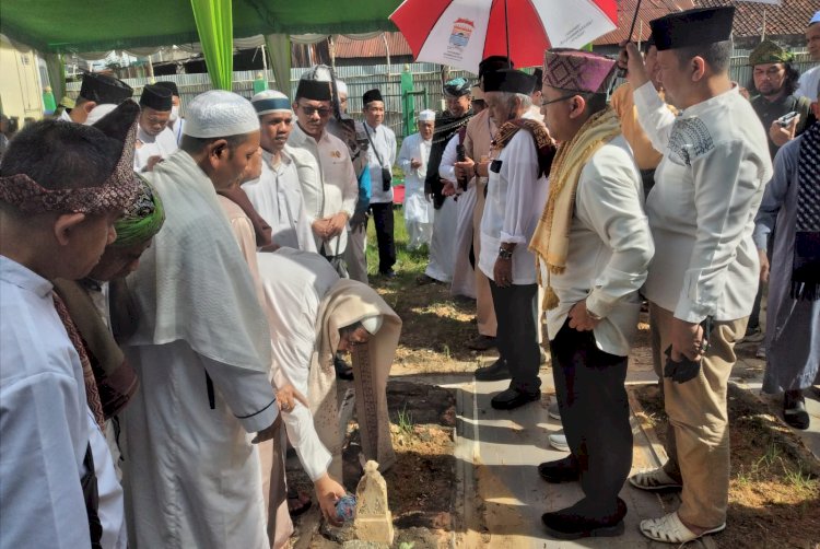 Ziara Akbar di Komplek Pemakaman Pangeran Kramo Jayo/Foto:Dudy Oskandar