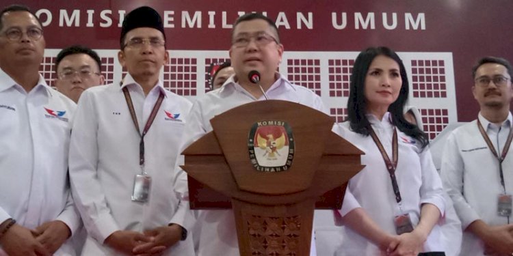 Ketua Umum Perindo, Hary Tanoesoedibjo bersama funsionaris/RMOL