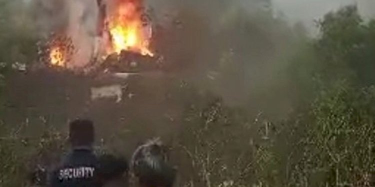 Heli BEL 412 milik TNI AD yang jatuh di Kampung Bayongbong, Desa. Patenggang, Kecamatan Rancabali/Net