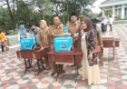 Pemkab Muratara Salurkan Bantuan 20 Unit Mesin Jahit dan 37 Etalase Motor Dagang