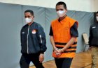 Pakai Rompi Tahanan, Mantan Komisaris Wika Dadan Tri Yudianto Langsung Ditahan KPK