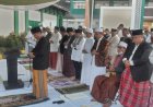Ribuan Warga Muhammadiyah Melaksanakan Shalat Ied di Kampus A UMP