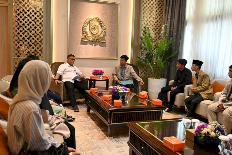 Wakil Ketua DPRD Provinsi Sumatera Selatan, H.M. Giri Ramanda N Kiemas  menerima audiensi dari mahasiswa Universitas Islam Negeri Raden Fatah Palembang/ist