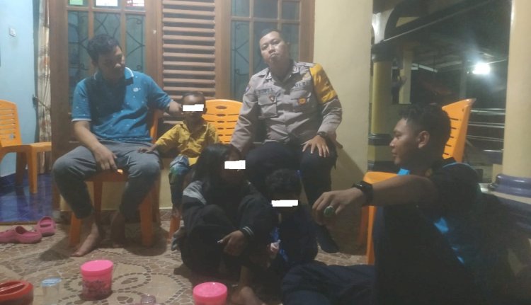 Tiga bocah yang tersesat berhasil diamankan di rumah Kepala Desa/ist