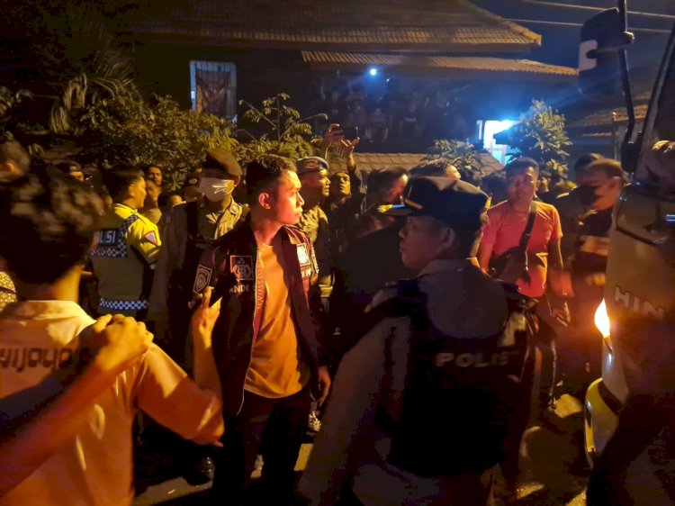 Kapolres Muara Enim, AKBP Andi Supriadi saat berada di lokasi kejadian. (ist/rmolsumsel.id) 