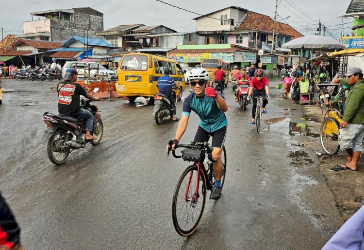Cikmit Irawan yang berasal dari komunitas Smanta (SMA Negeri 3 Palembang) Gowes mewakili Sumsel di even Bentang jawa 2023/ist