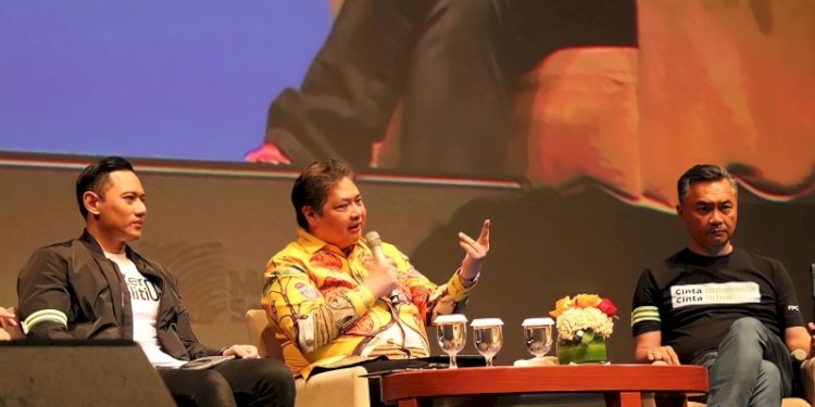 Menteri Koordinator Bidang Perekonomian, Airlangga Hartarto (tengah) dalam acara Indonesia Net-Zero Summit (INZS) 2023 di Jakarta, Sabtu (24/6)/Ist