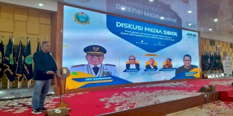 Ketua Umum JMSI, Teguh Santosa membuka Diskusi Media Siber di Aula Tengku Rizal Nurdin, Medan, Sumatera Utara, Senin (26/6)/RMOLSumut