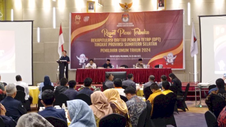 Rapat Pleno terbuka Rekapitulasi  DPT tingkat provinsi Sumsel pemilu 2024, di The Alts Hotel Palembang, Selasa (27/6).(ist/rmolsumsel.id)