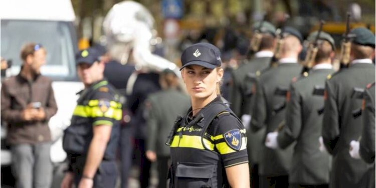 Polisi Belanda. (Ilustrasi/Net)