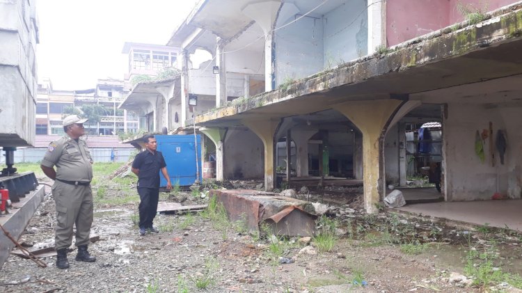 Bangunan pasar Cinde Palembang terbengkalai. (ist/net)