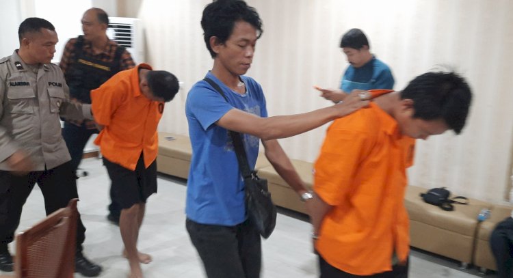 Dua bandit pecah kaca yang berhasil diringkus anggota Reskrim Polsek Sukarami/Foto:RMOL