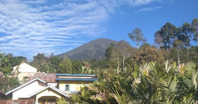 Gunung Dempo kota Pagar Alam pasca erupsi. (dok. BPBDSumsel)