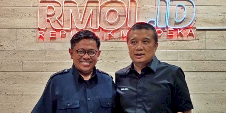 Wakil Ketua Umum Partai Golkar Bidang Penggalangan Strategis DPP Partai Golkar, Erwin Aksa Mahmud (kanan) bersama Direktur Utama PT Muara Multi Media Romi Junanto/RMOL