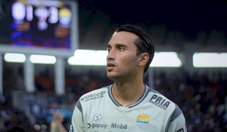 Ezra Walian/ist