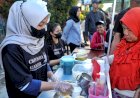 Bantu Promosi, Crivisaya Ganjar Borong Produk UMKM dan Bagikan ke Warga di Kota Palembang